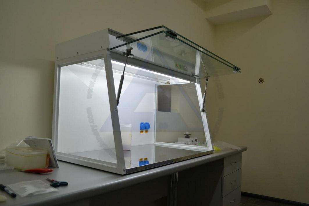 Стерильный бокс для ПЦР анализа UV PCR box 985 (рисунок 3)